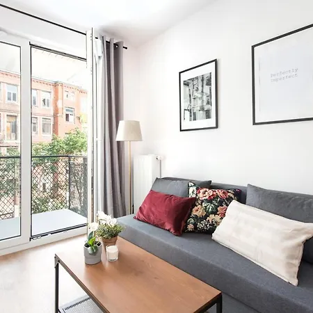 Superapart Stalowa 39 Modern Unit With Kitchen & Wifi