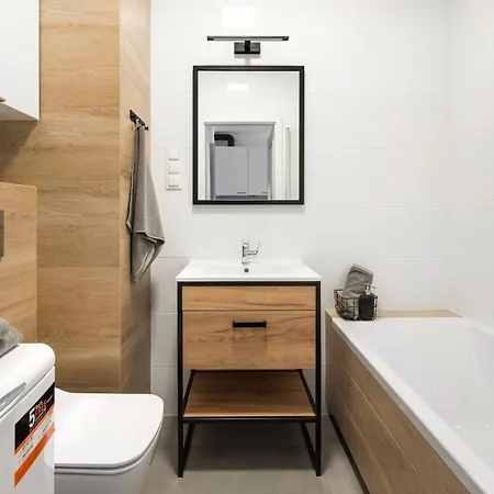 Superapart Stalowa 39 Modern Unit With Kitchen & Wifi * Warszawa