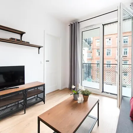 Superapart Stalowa 39 Modern Unit With Kitchen & Wifi *