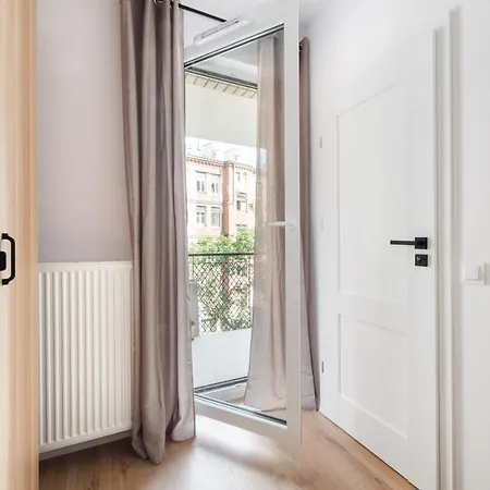 Superapart Stalowa 39 Modern Unit With Kitchen & Wifi *